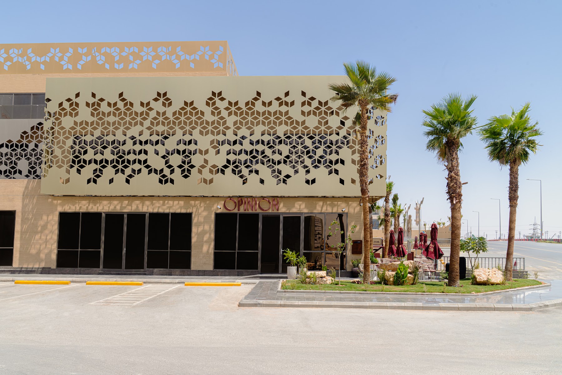 اوبنيون · حطين